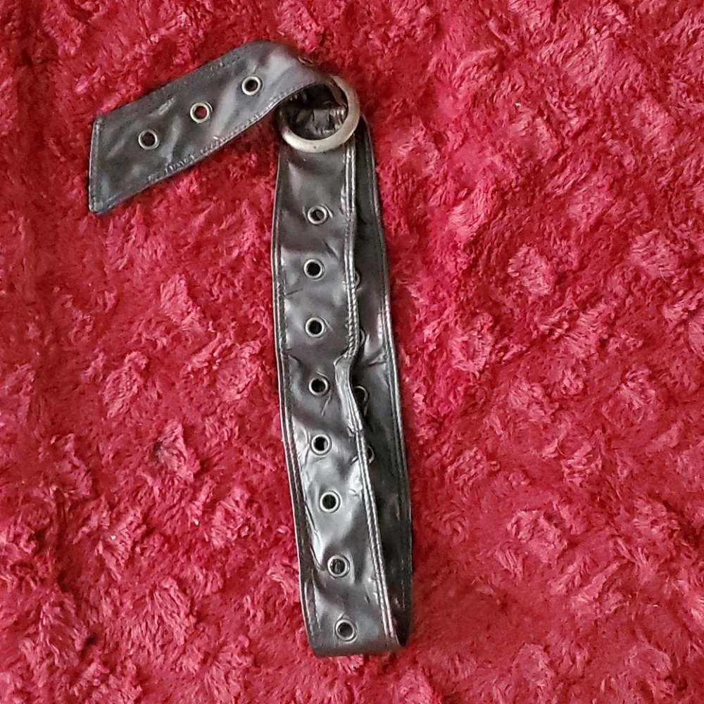 5/10$ faux leather belt